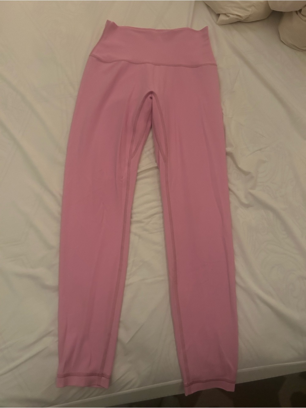 Aritzia Golden Butter leggings in Morganite Pink